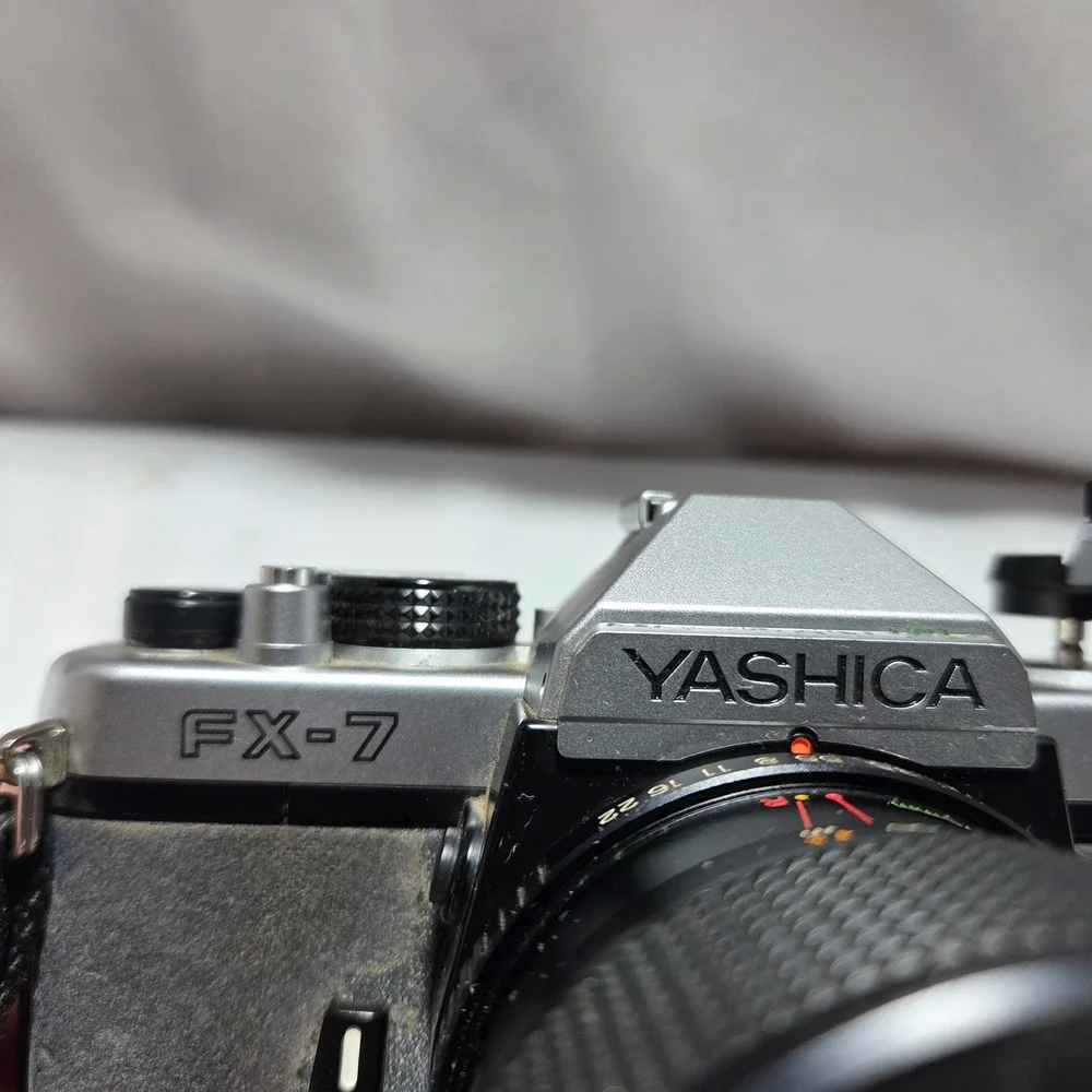 Yashica FX-7 35mm SLR Film Camera with ML Zoom 42-75mm 1:3.5-4.5 Lens Untested
